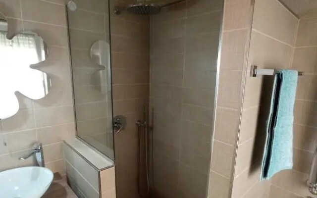 C&E Suites Roma