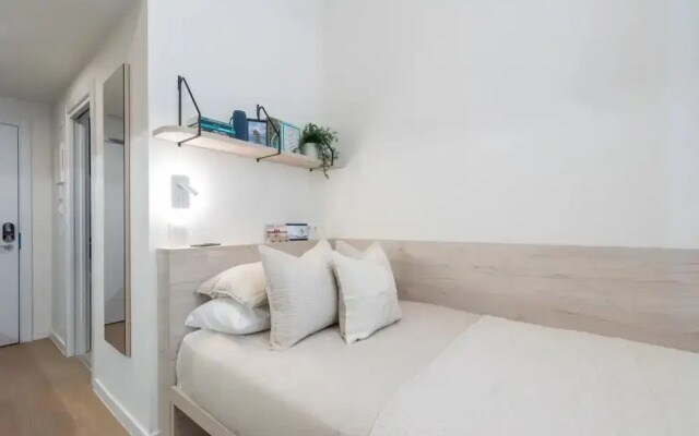 Student Only Plaza Castilla