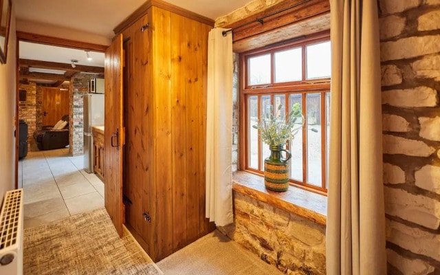 Host Stay Mill House Brid