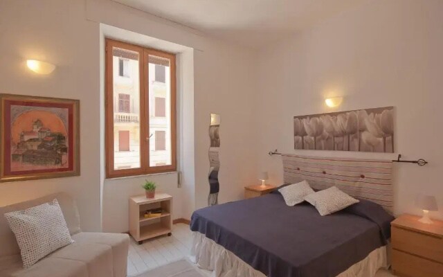 Opera Inn Suites B&B and Apartments