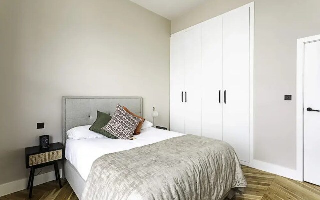 Well-decorated Notting Hill Flat