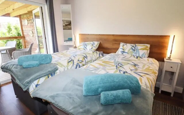 Meols Holiday Lodge