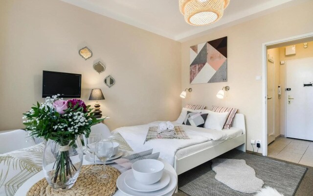 Old Town Studio Apartment
