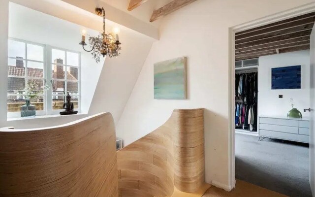 Beautiful 2 Bed Maisonette 13 Mins to Shoreditch