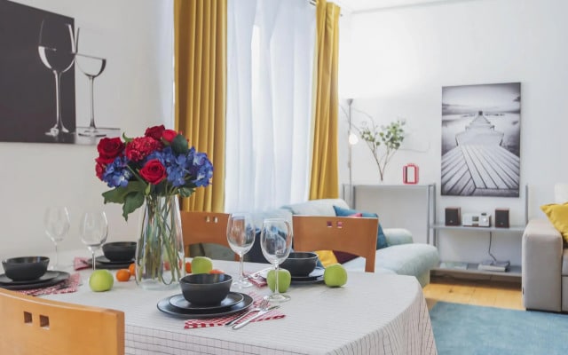 GMApartments (ДжиЭмАпартментс) на переулке Большой Патриарший