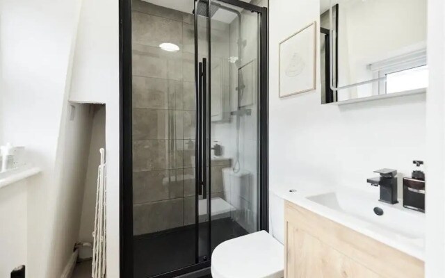 The North Notting Hill Crib Bright 1bdr Flat