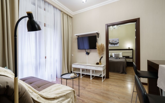 Apartamenty na Naberezhnaja Vremena goda 3