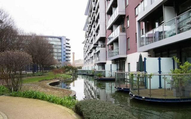 Modern 1 Bedroom Apartment by Battersea Power Station