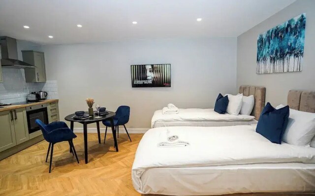 Wisteria F2 - single beds
