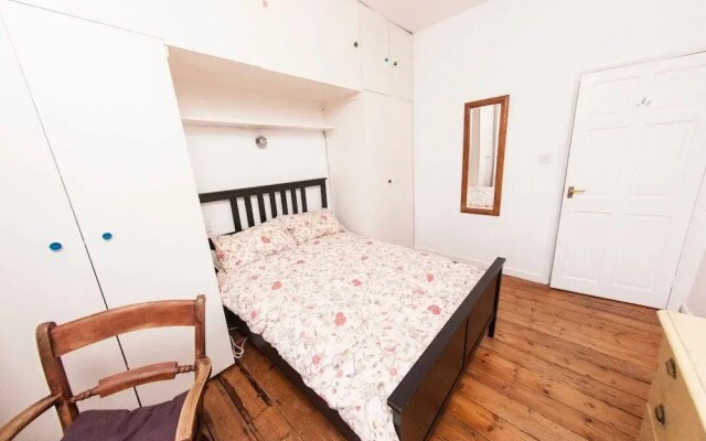 Beautiful Conversion Flat in Fashionable Hackney