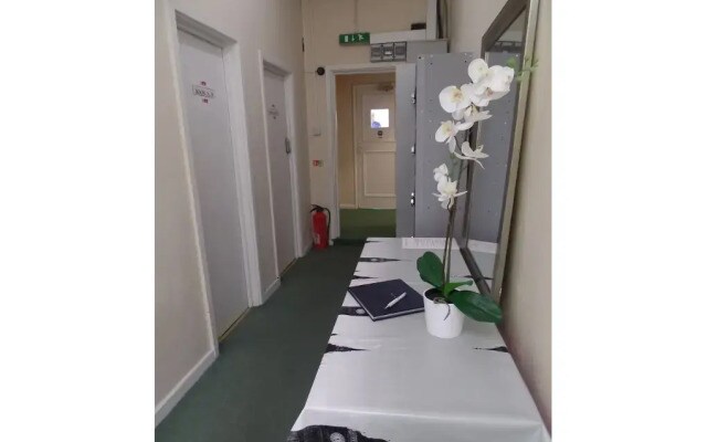 RMA Hostel-Accommodation