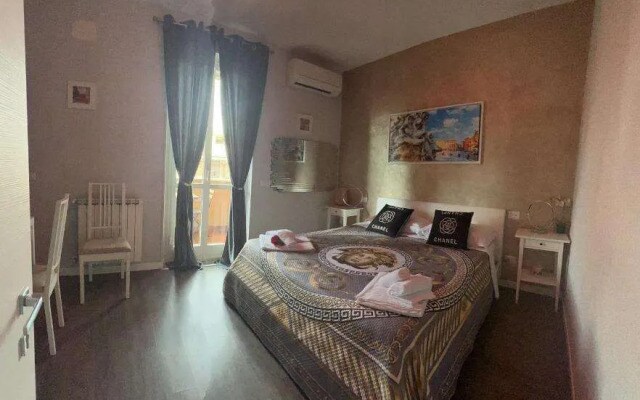 A 2 Passi dai Musei Guest House