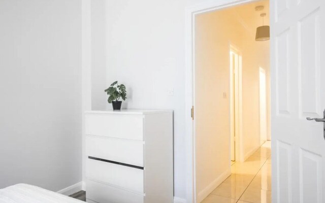 Fast Wifi Pet-friendly Sleeps 6