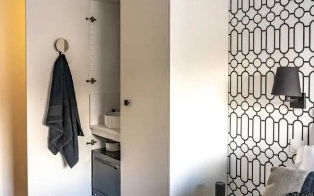 Modern Studio at 5 Mins From Paris
