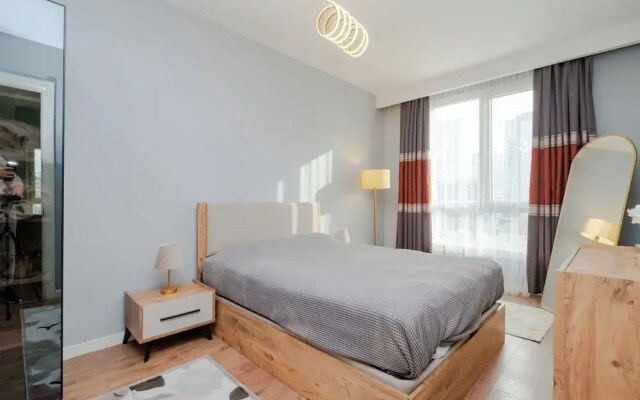 lUX Residence on High Floor 03