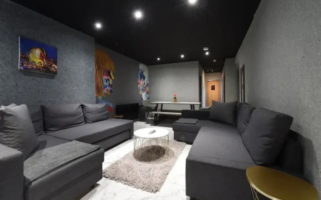 Back Turner Townhouse