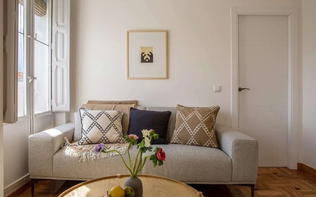 Beautiful 4 Bed 2 Bath Apt in Salamanca
