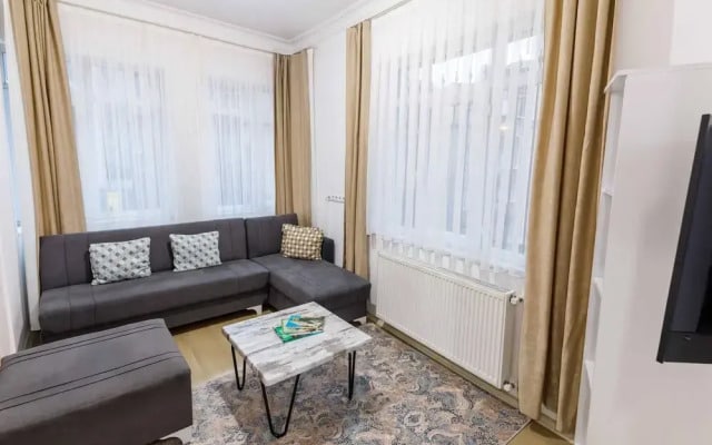 Aram s Residence