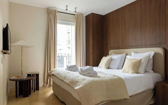 Spacious Apartment - 3br/8p - Eiffel Tower