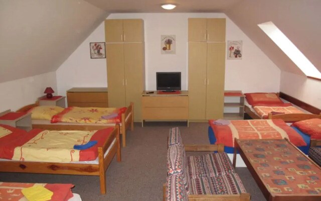 Lika Hlejov in Hlejov