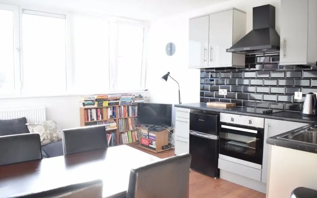 1 Bedroom Apartment Opposite Shoreditch Park