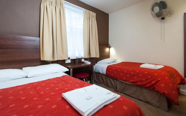Marble Arch Inn Hotel