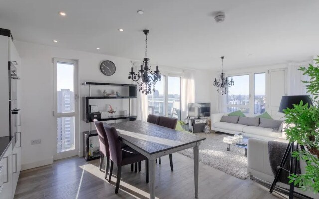 3 Bedroom Apartment With Views