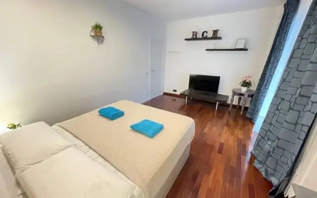 Rooms Nuevo Paris
