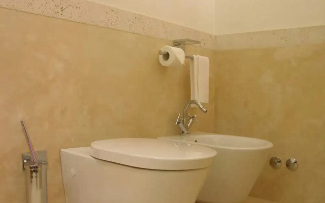 Moses Fountain Hotel