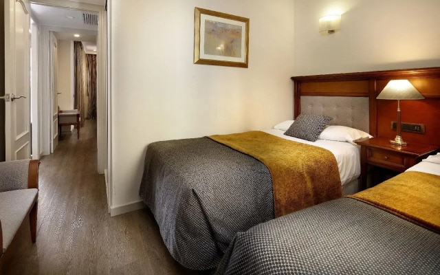 Aparthotel Hispanos 7 Suiza