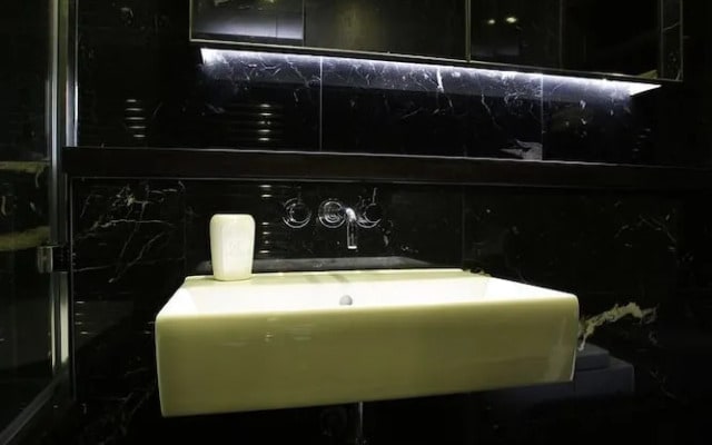 Veeve - Marvellous Mayfair