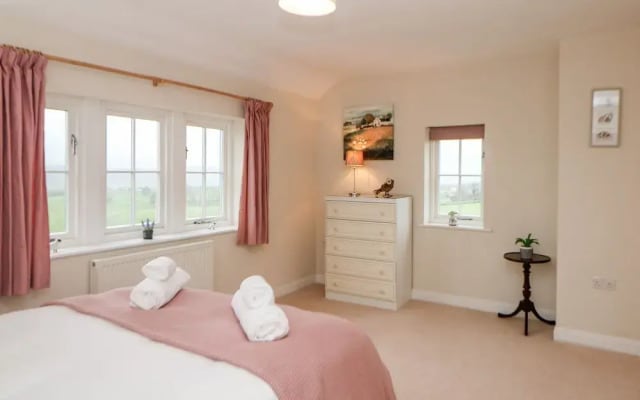 Lower Cowden Farm
