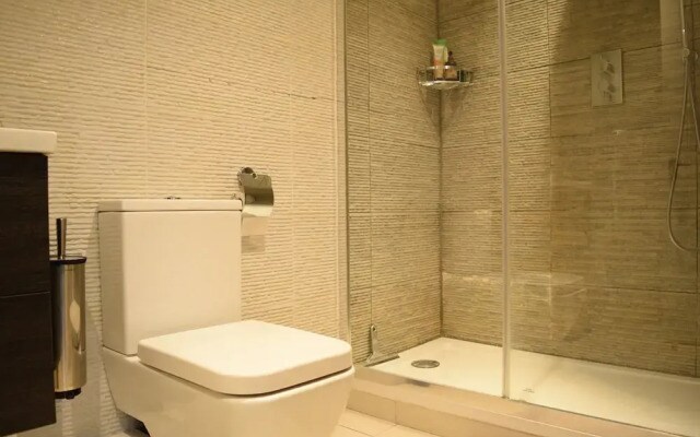 Modern 1 Bedroom Apartment in Notting Hill