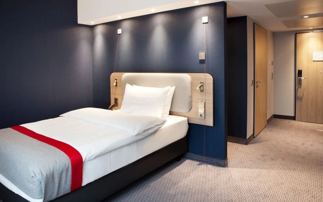Holiday Inn Express Munich - Olympiapark by IHG