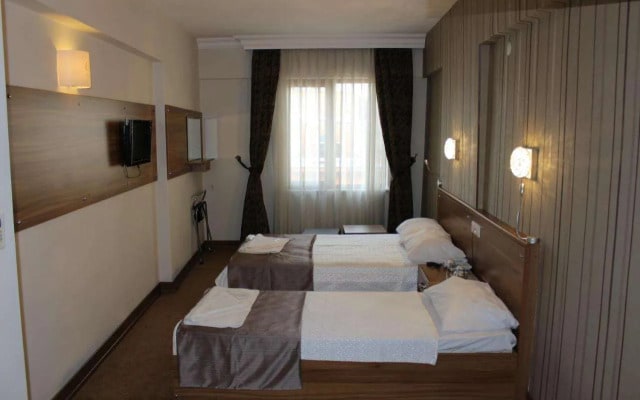 Grand Laleli Hotel