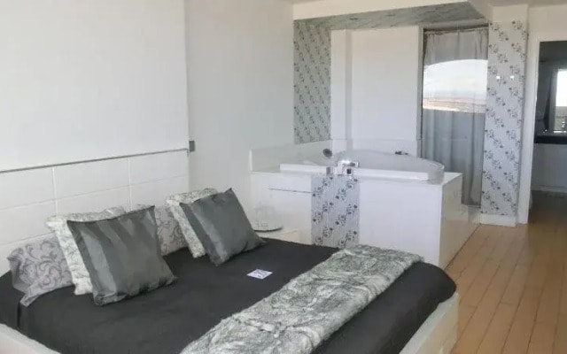 SYTB&B Luxury Bed & Breakfast