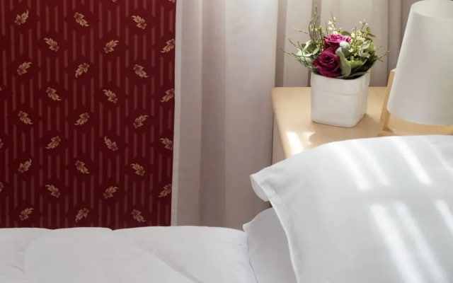 Nadimi Suite