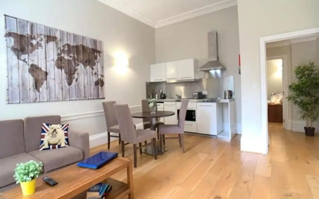 Queen Victoria Apartments