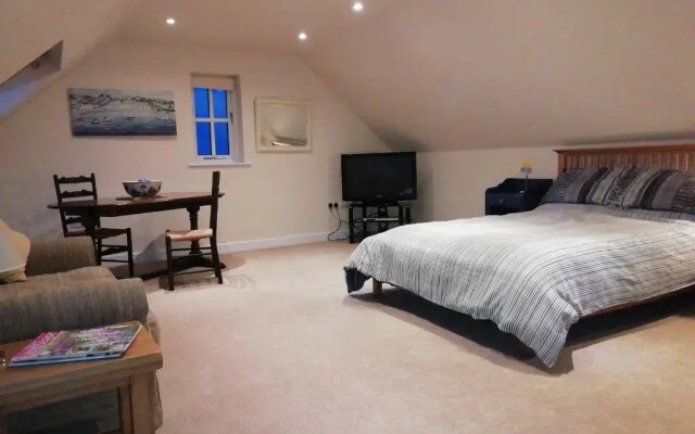 The Oaklodge