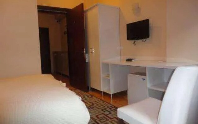 No 34 Hotel