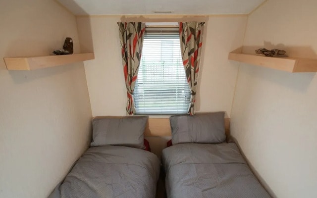 Inviting 3-bed Caravan on Sand Le Mere, Tunstall