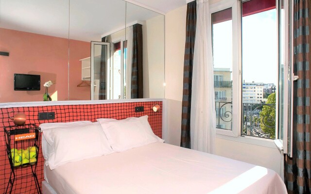 Hotel Olympic Paris Boulogne by Patrick Hayat