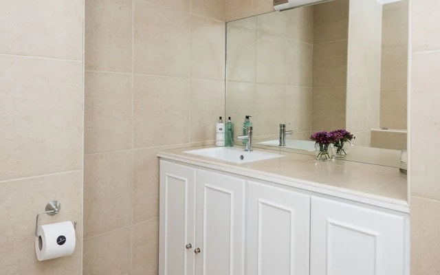 Sleek 2BR between Paddington & Hyde Park