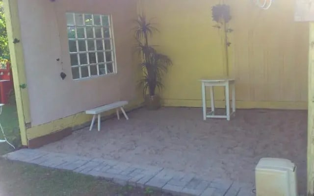 Summer bungalo trailer