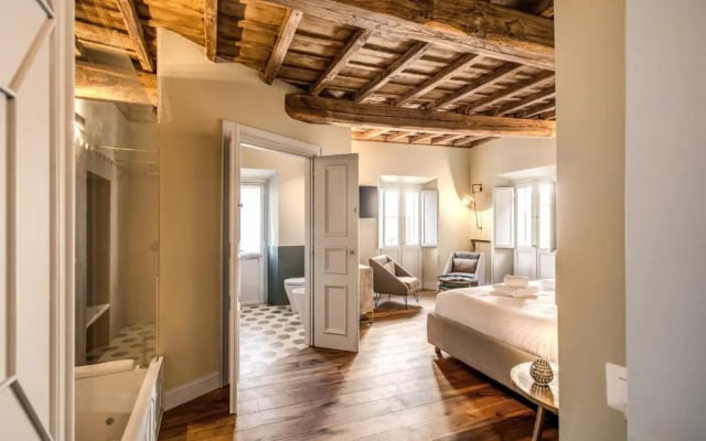 Febo Decharm apartment