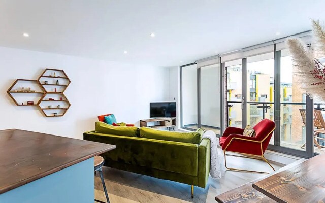 Duplex Two-bed Apartment Near Tower Bridge