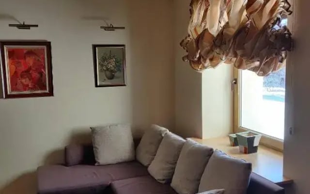 Cozy apartment with garden / Jaukus butas su kiemeliu