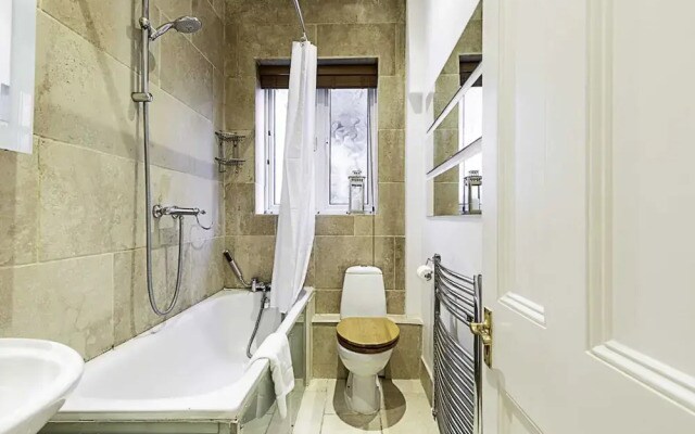 Beautiful One Bed Garden Flat In Parsons Green