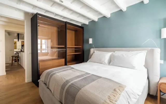 Via Giulia Apartments
