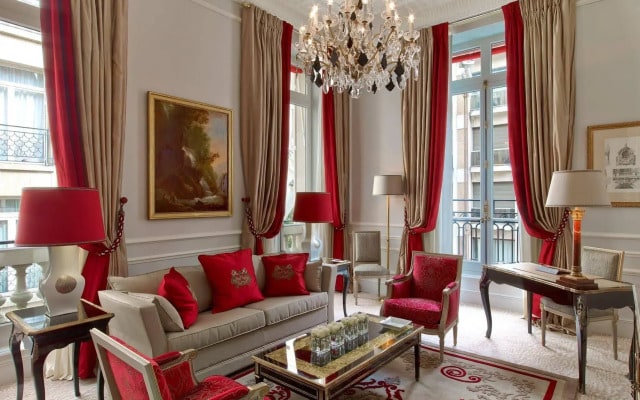 Отель Plaza Athenee